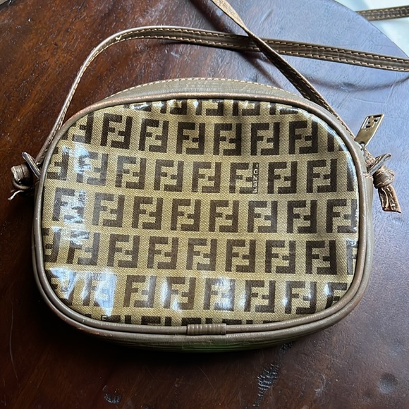Fendi crossbody - Picture 4 of 12